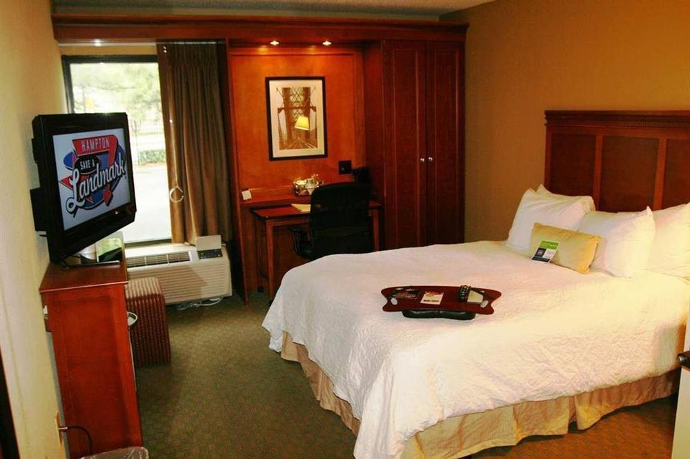 Hampton Inn Memphis Poplar Kamer foto
