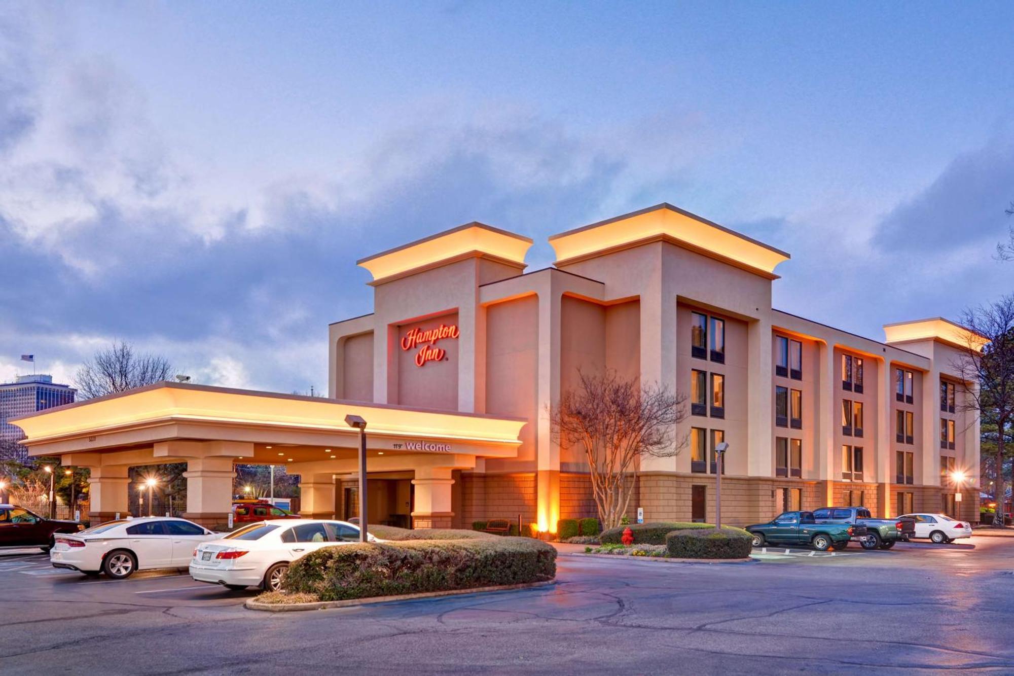 Hampton Inn Memphis Poplar Buitenkant foto